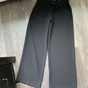 Lululemon “on the fly pant”wide leg trousers